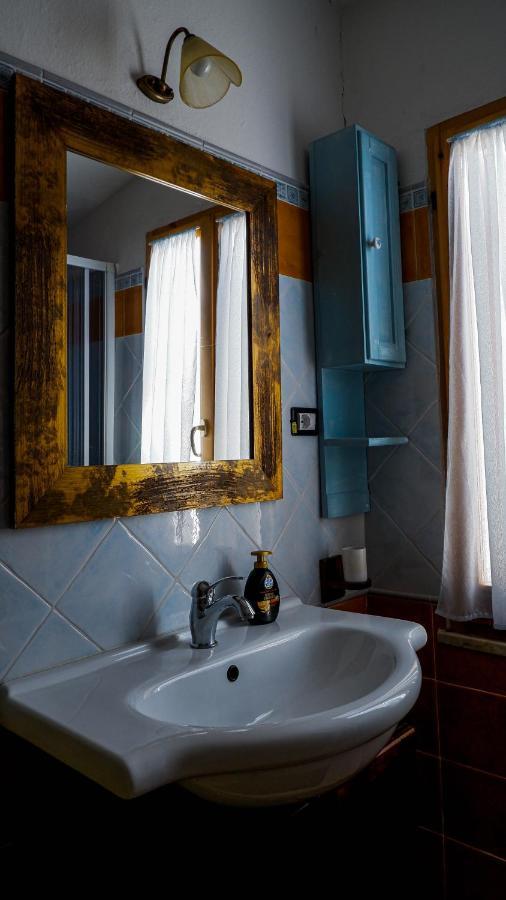 Villa Assunta Tertenìa 外观 照片